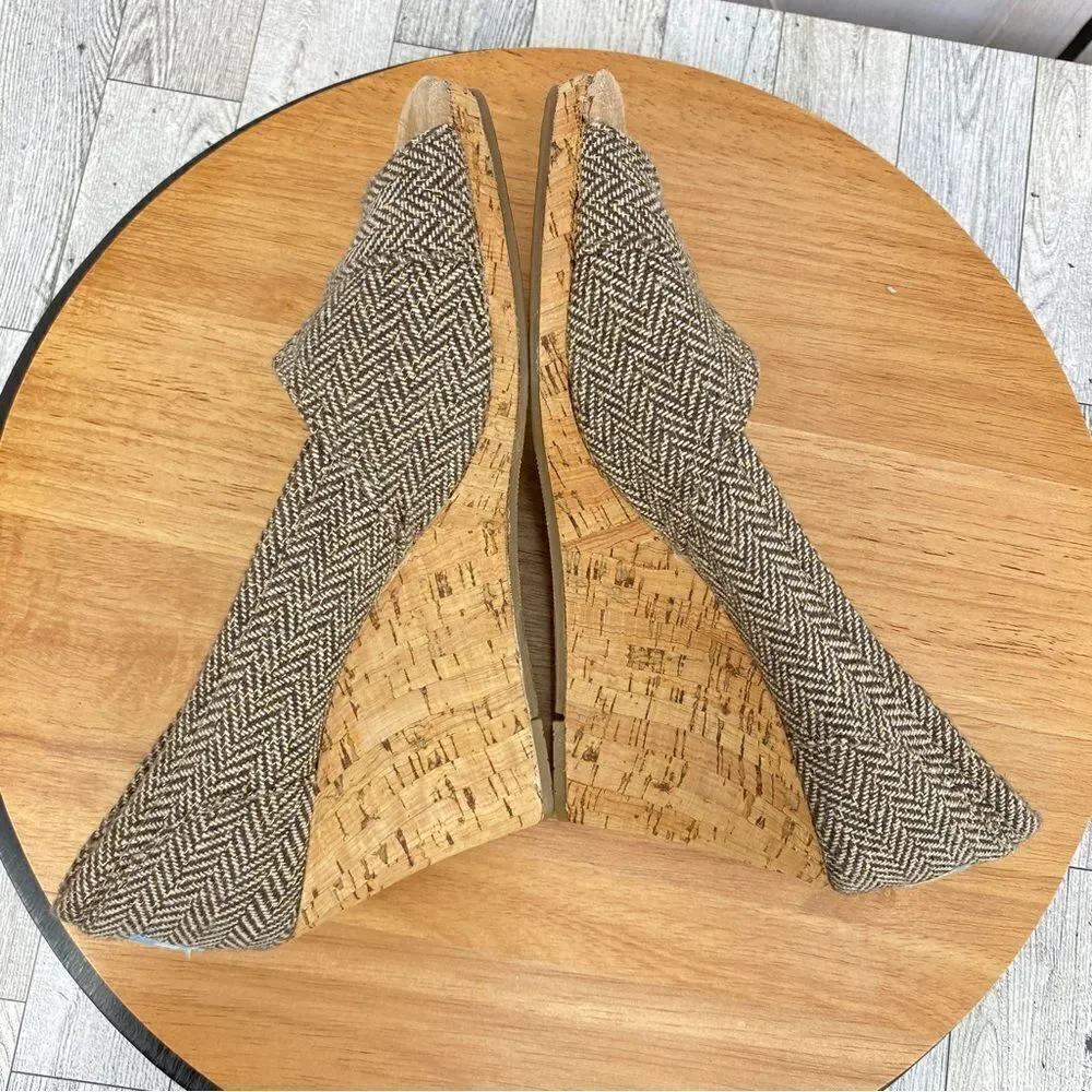 Toms Wedge Heels Herringbone Tweed Peep Toe Cork‎ Brown Tan Size 8